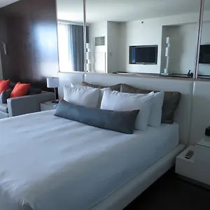 Hotel Palms Place And